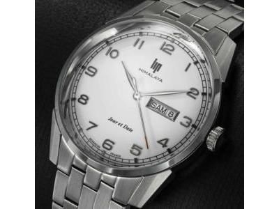 Lip Himalaya 40 MM Acier Jour Date 671672 - Réf. 671672