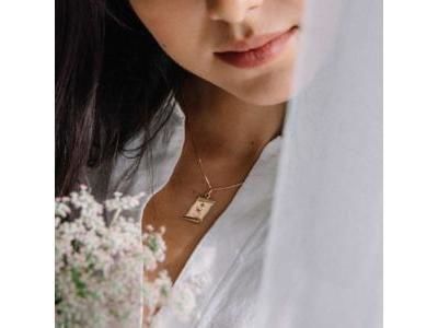 Médaille d'Amour Parchemin Or Jaune 750 Rubis Augis J5015X - Réf. J5015X0000