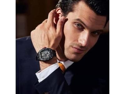 Montre Auto Squelette Carbone Tsar Bomba TB8208CF38 | Cupillard Belfort - Réf. TB8208CF38