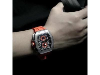 Montre Tsar Bomba Chrono Acier - TB8204Q32 - Réf. TB8204Q32