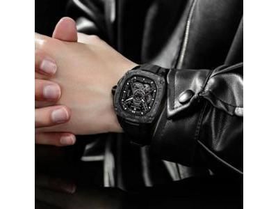 Montre Tsar Bomba TB8605CF04 : Dark Matter Automatique Carbone/Noir - Réf. TB8605CF04