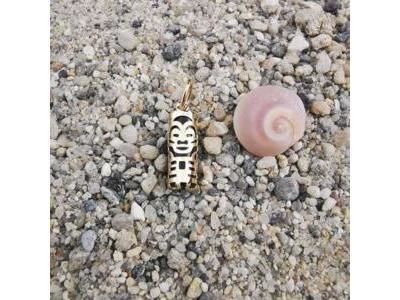 Pendentif Tiki Or Jaune 750 Amour Onyx 12 mm  - Réf. P12AMOUR