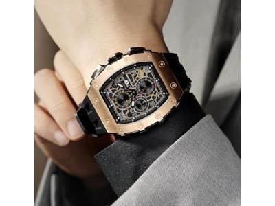 Tsar Bomba TB8204Q35 : Chronographe Acier Design Tonneau - Réf. TB8204Q35